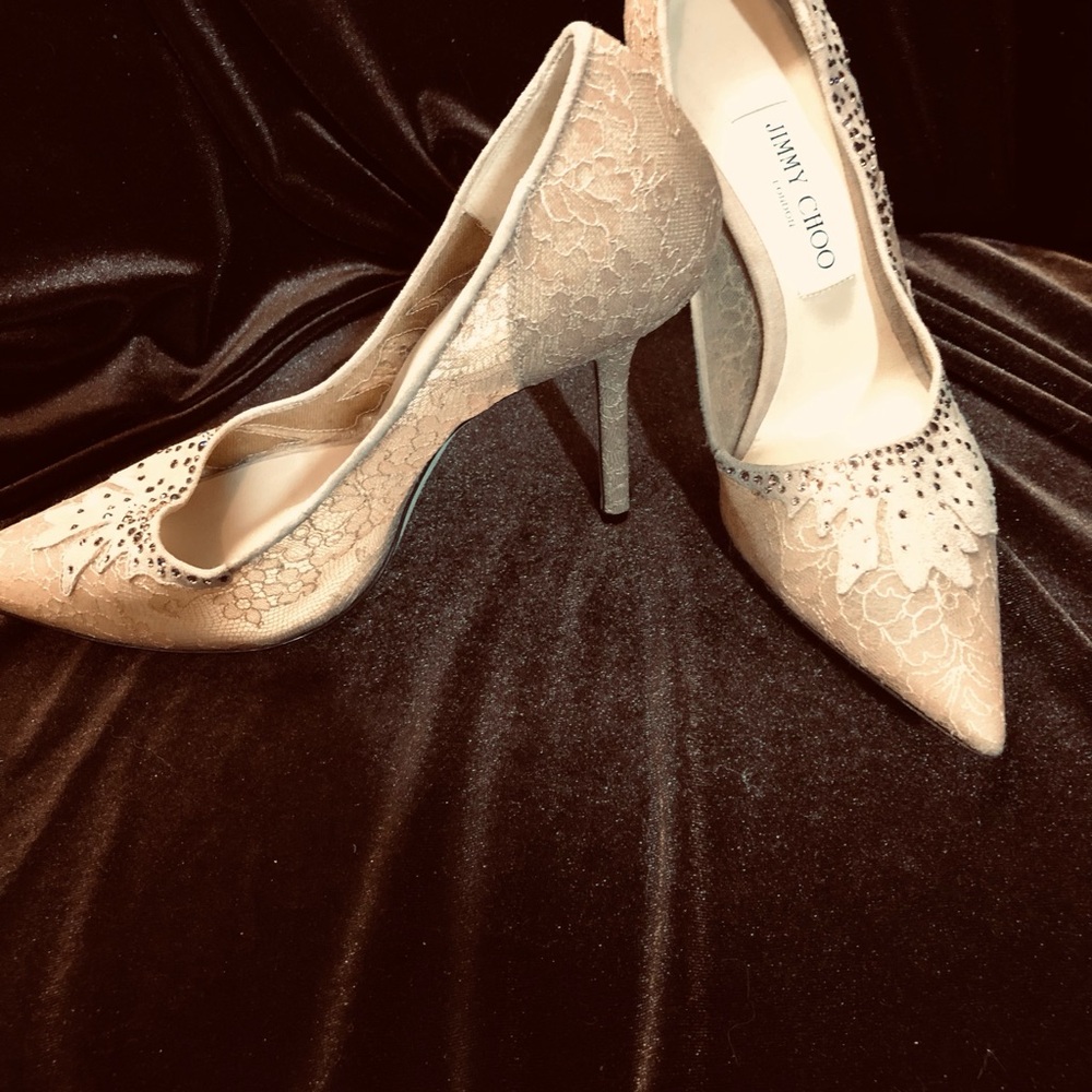 Jimmy Choo Women's Taupe Lace Pointed-Toe Pumps - Picture 6 of 14
